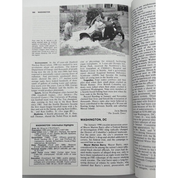 World Topics Yearbook 1991 Hardcover Book Encyclopedia Informational Facts - Picture 10 of 11